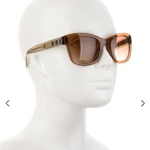 Burberry Nova Check Pattern Wayfarer Sunglasses in beautiful condition